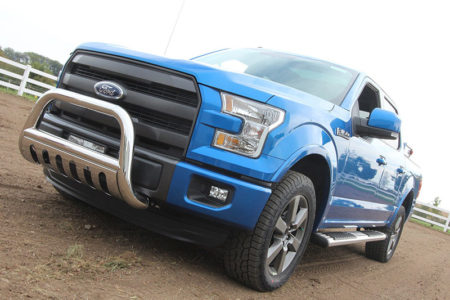 Push clearance bar truck